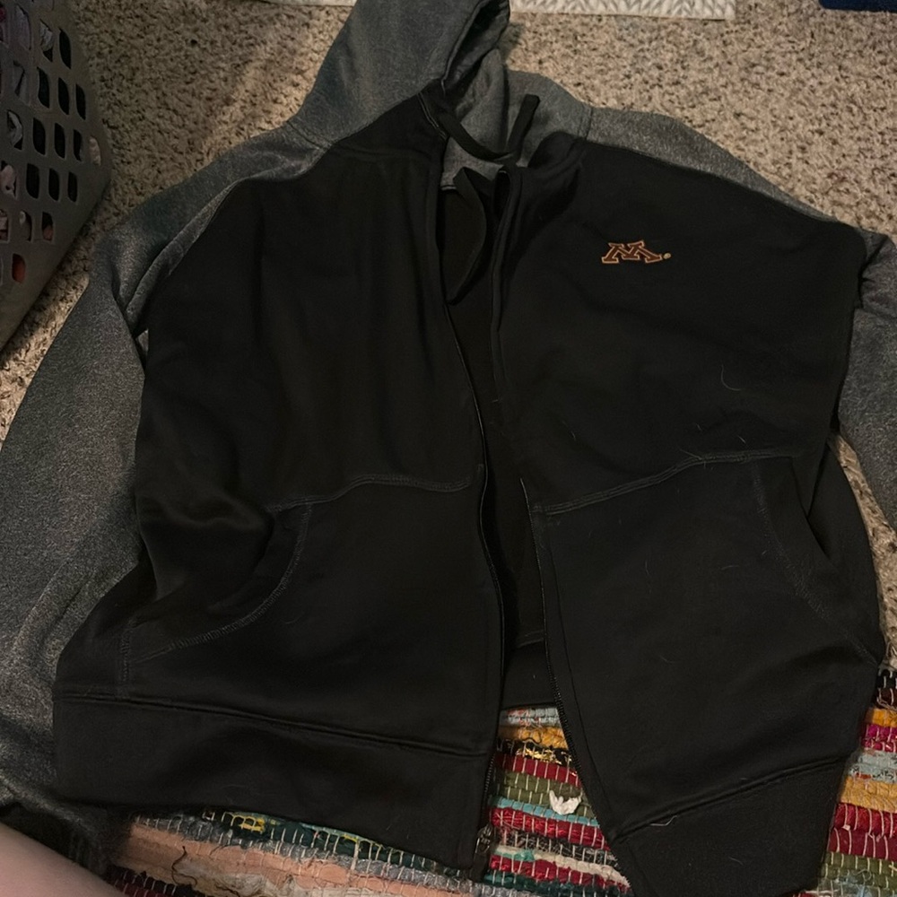 Minnesota zip up
